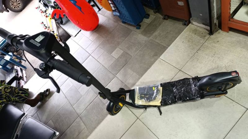 Trottinette Électrique Segway-Ninebot MAX G2 | Autonomie 70km | Double Suspension | Moteur 900W